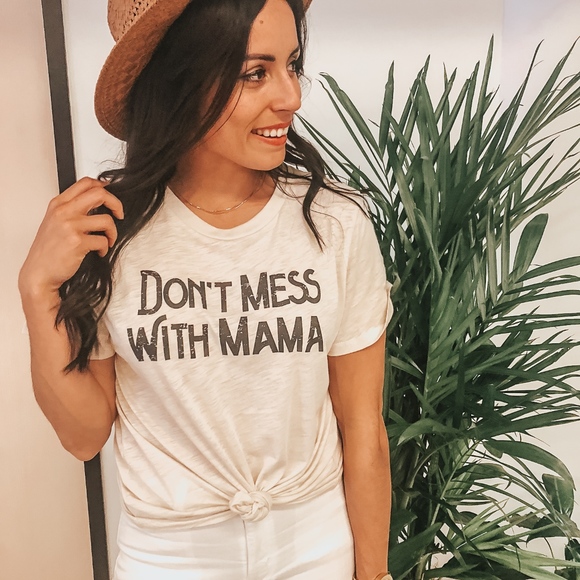 Don’t Mess With Mama Tee - Picture 2 of 4